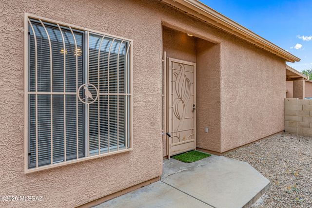6654 S Luxor Way, Tucson, AZ 85746