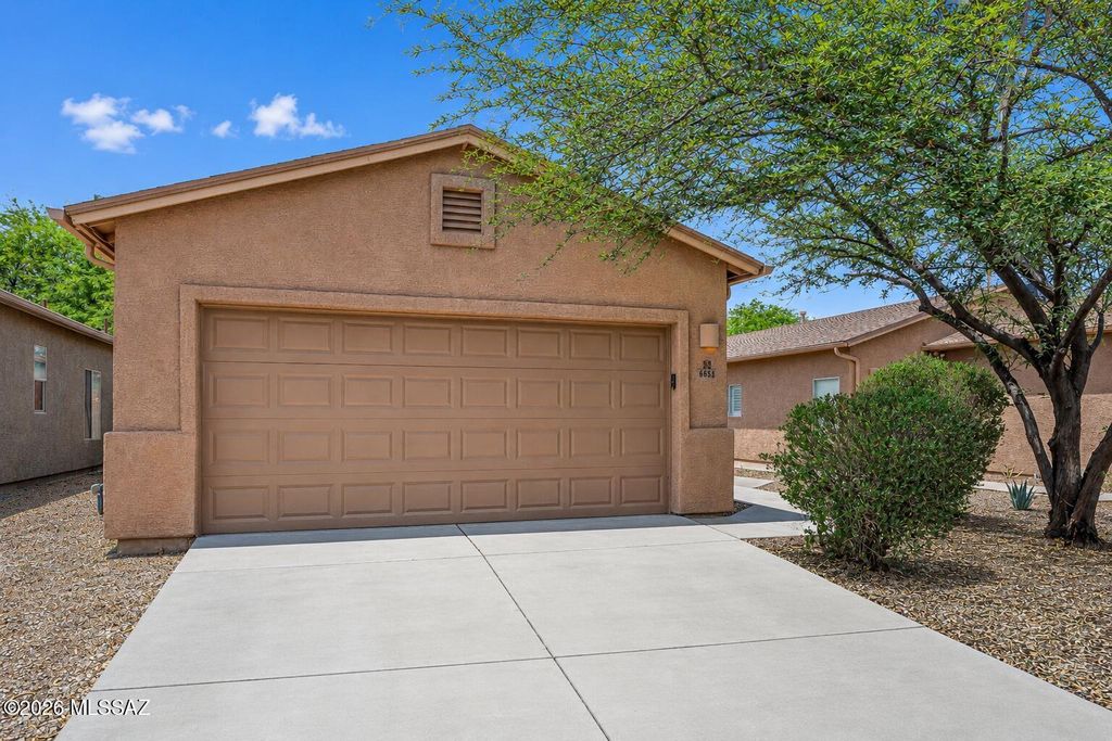 6654 S Luxor Way, Tucson, AZ 85746