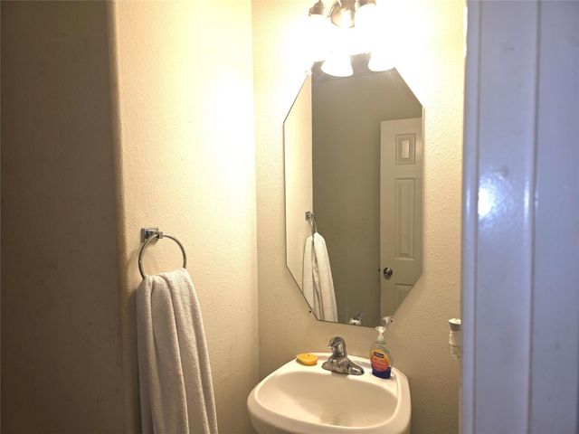 12030 Parkers Hideaway Drive, Houston, TX 77089