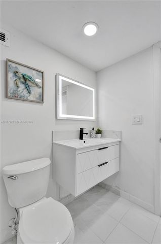 1600 S Ocean Drive 16B, Hollywood, FL 33019