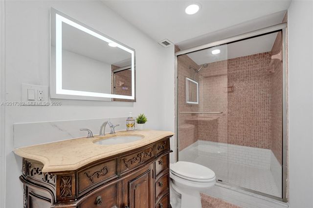 1600 S Ocean Drive 16B, Hollywood, FL 33019