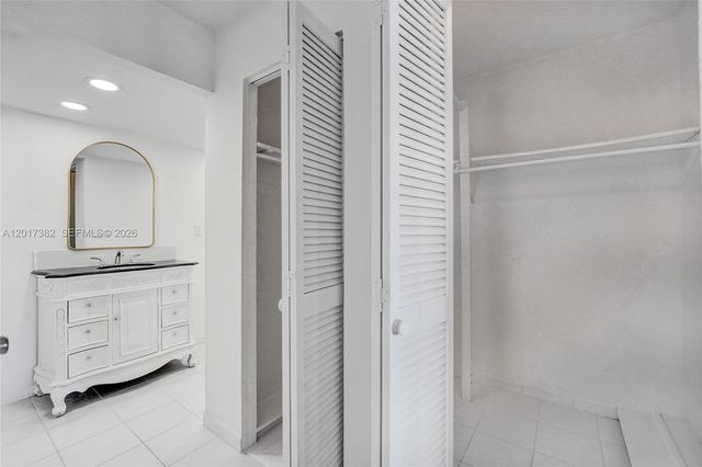 1600 S Ocean Drive 16B, Hollywood, FL 33019