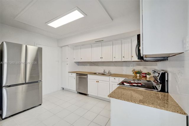 1600 S Ocean Drive 16B, Hollywood, FL 33019