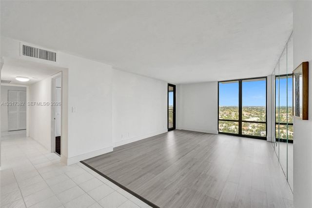 1600 S Ocean Drive 16B, Hollywood, FL 33019