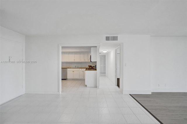 1600 S Ocean Drive 16B, Hollywood, FL 33019