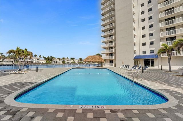1600 S Ocean Drive 16B, Hollywood, FL 33019