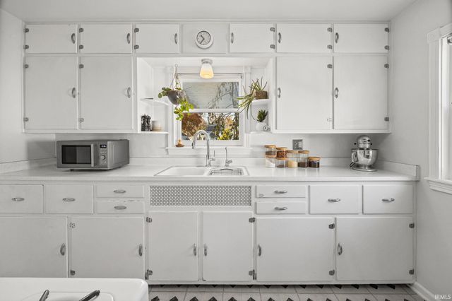 1334 El Prado Avenue, Lafayette, IN 47905