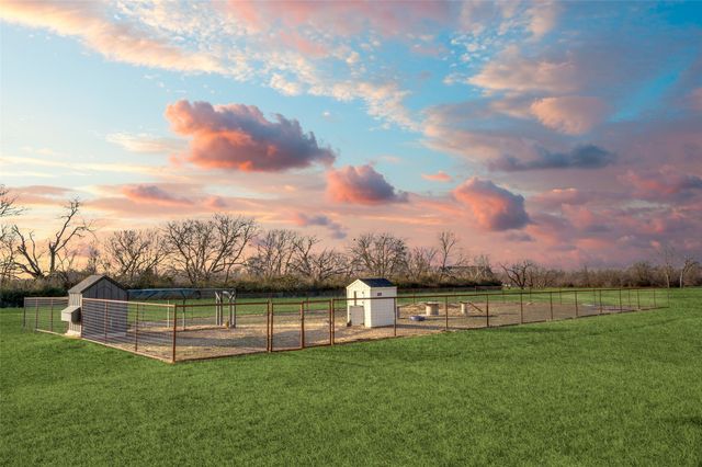 5165 Hartlee Field Road, Denton, TX 76208