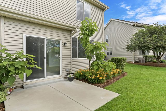 601 W Kristina Lane, Round Lake, IL 60073