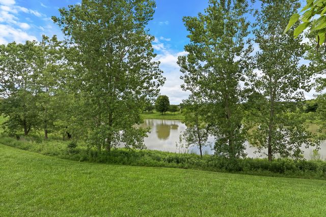 601 W Kristina Lane, Round Lake, IL 60073