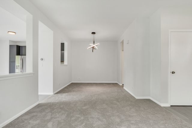 601 W Kristina Lane, Round Lake, IL 60073