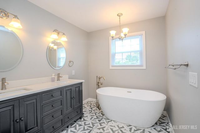 63 Carlisle Court, Old Bridge, NJ 08857