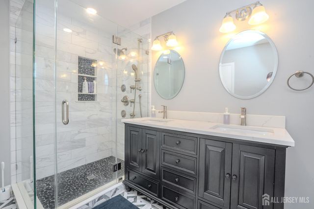 63 Carlisle Court, Old Bridge, NJ 08857