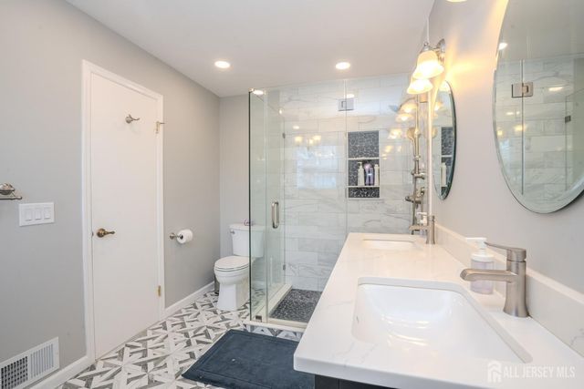 63 Carlisle Court, Old Bridge, NJ 08857