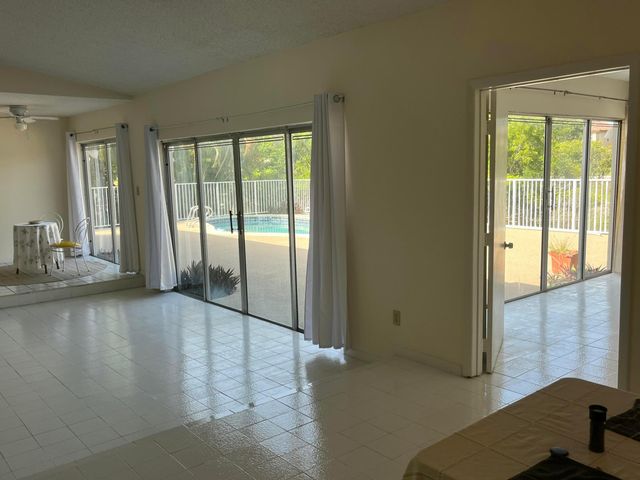 4804 MANGO Drive, Tamarac, FL 33319