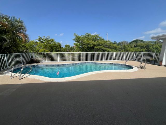 4804 MANGO Drive, Tamarac, FL 33319