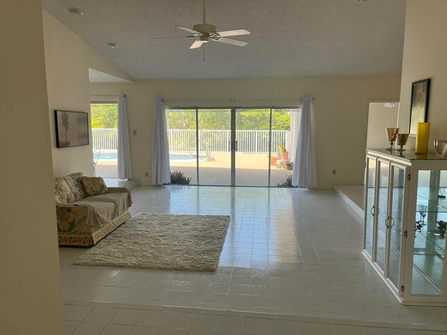 4804 MANGO Drive, Tamarac, FL 33319