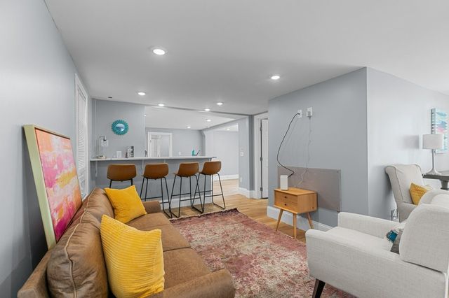 382 Spring Street 1, Newport, RI 02840