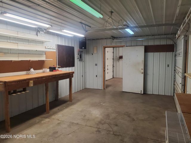 12928 State Route 109, Delta, OH 43515