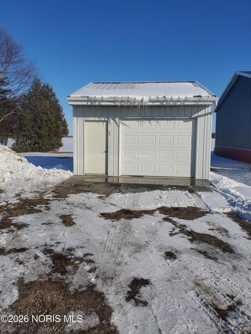 12928 State Route 109, Delta, OH 43515