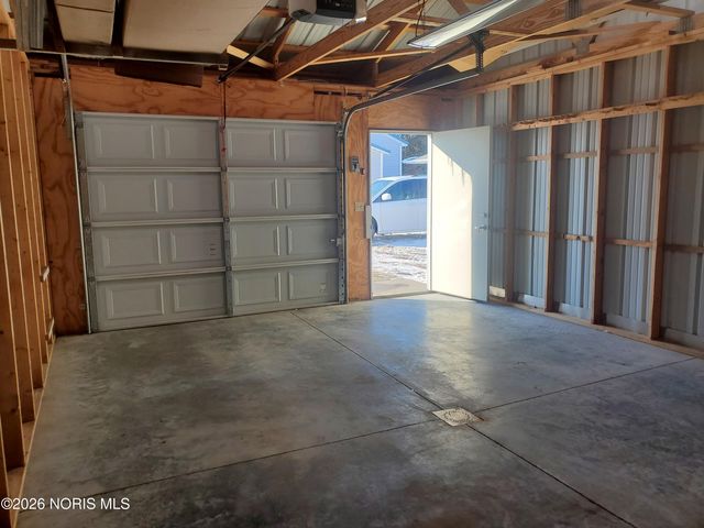 12928 State Route 109, Delta, OH 43515