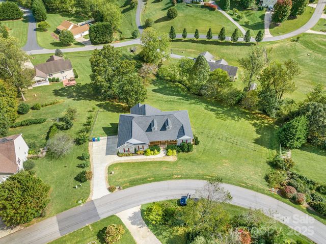 81 Double Brook Drive, Weaverville, NC 28787