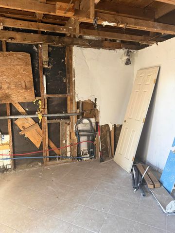 412 Tennessee Street NE, Albuquerque, NM 87108