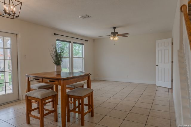 518 Candy Dr, Converse, TX 78109