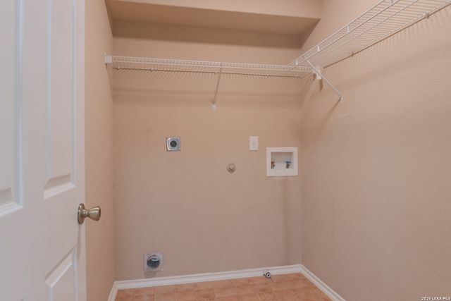 518 Candy Dr, Converse, TX 78109