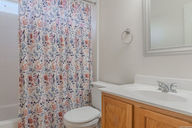 518 Candy Dr, Converse, TX 78109