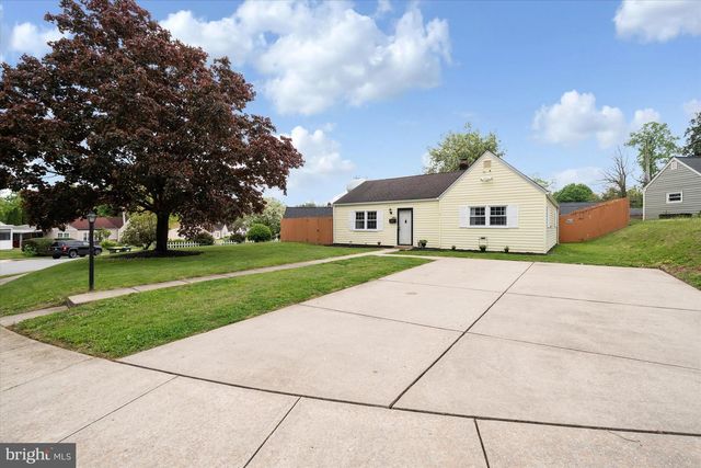 1611 W WILLOW RUN DR, Wilmington, DE 19805