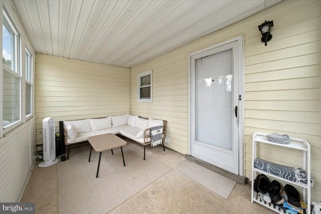 1611 W WILLOW RUN DR, Wilmington, DE 19805