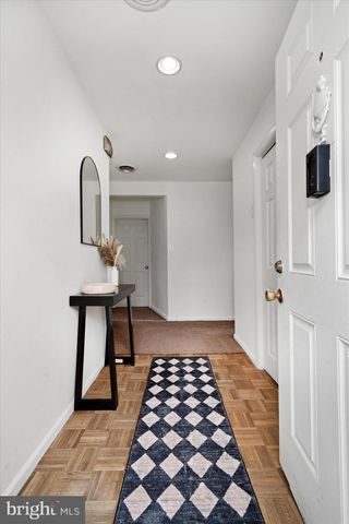 1611 W WILLOW RUN DR, Wilmington, DE 19805