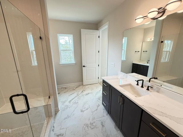 216 Oak Summit Place, Chapel Hill, NC 27516