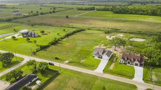 913 Buffalo Trail, Angleton, TX 77516