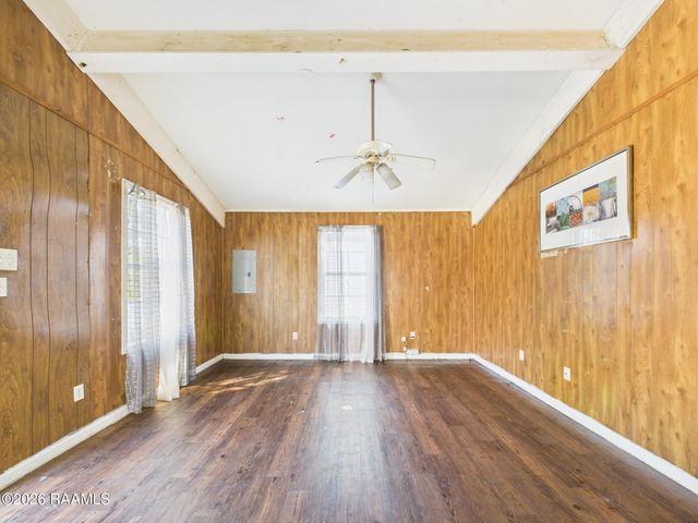 111 Sternberg Drive, Lafayette, LA 70506