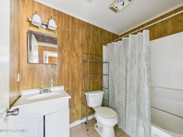 111 Sternberg Drive, Lafayette, LA 70506