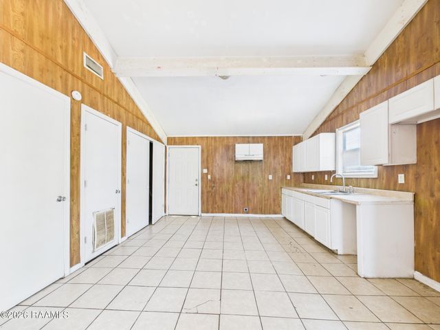 111 Sternberg Drive, Lafayette, LA 70506