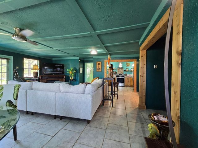 10965 FM 470, Tarpley, TX 78883