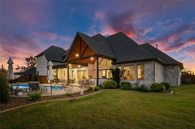 4301 Scissortail Drive, Bentonville, AR 72713