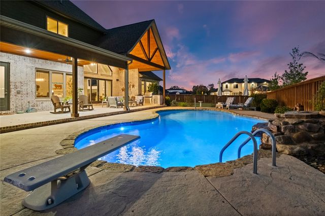 4301 Scissortail Drive, Bentonville, AR 72713