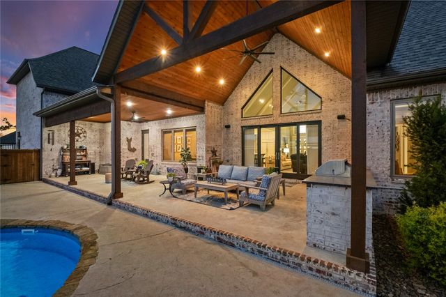 4301 Scissortail Drive, Bentonville, AR 72713