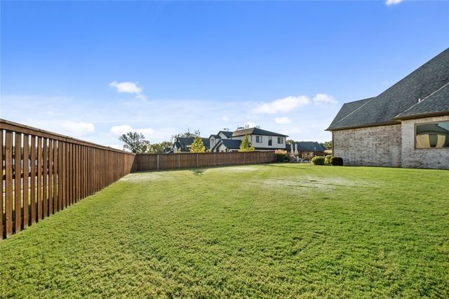 4301 Scissortail Drive, Bentonville, AR 72713