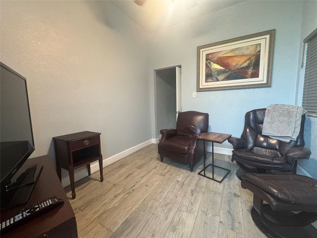 1219 N 16th Street, Waco, TX 76707