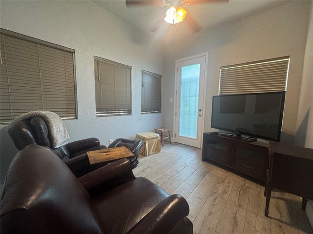 1219 N 16th Street, Waco, TX 76707