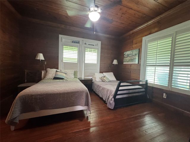 1219 N 16th Street, Waco, TX 76707
