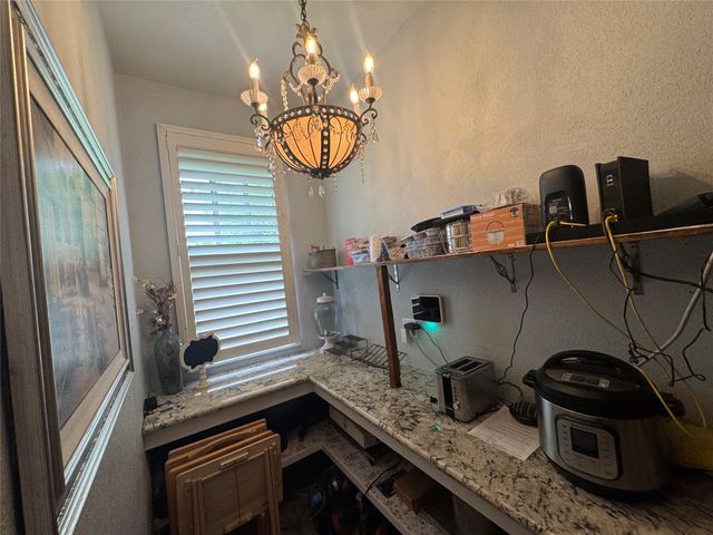 1219 N 16th Street, Waco, TX 76707