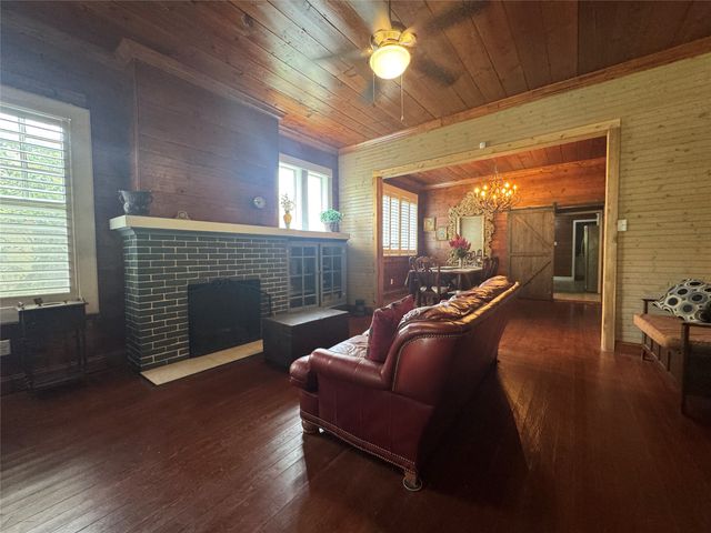 1219 N 16th Street, Waco, TX 76707