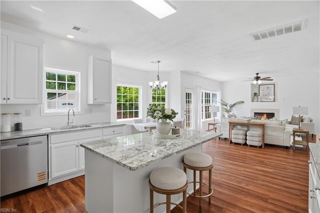 1752 Schooner Strait CT, Virginia Beach, VA 23453