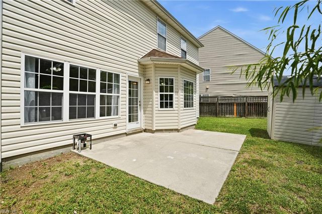 1752 Schooner Strait CT, Virginia Beach, VA 23453
